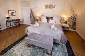 ORANGEHOMES Urban elegance apartment